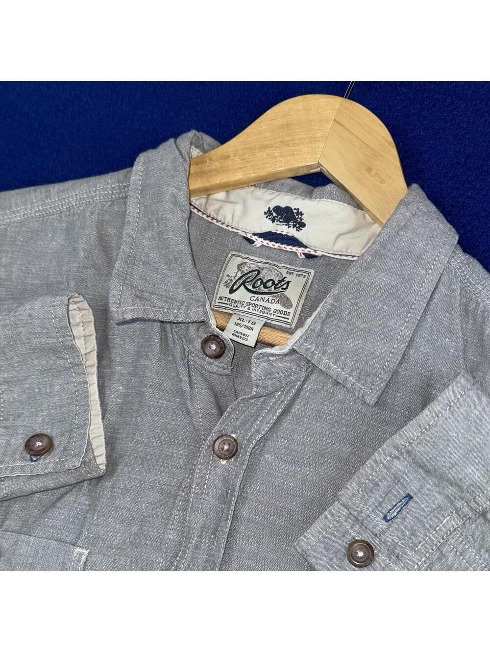 Roots Canada Button Up Shirts Men Size XL Gray Dual Pockets Causal Cottage Retro